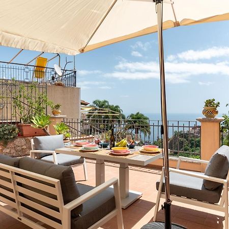 Taormina Panoramic Apartment With Parking المظهر الخارجي الصورة